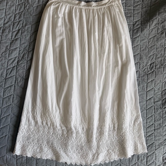 GAP White cotton Midi Skirt with Lace Hem, cottage core, coastal grandma, - Picture 10 of 10